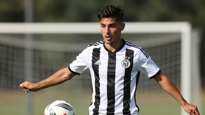 An 18-year-old Newcastle United midfielder, Rory Finneran, is set for a season-long loan move to Notts County